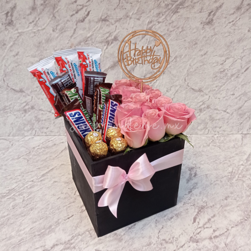 Caja de madera con rosas frescas y chocolates, regalo Dulce Amor
