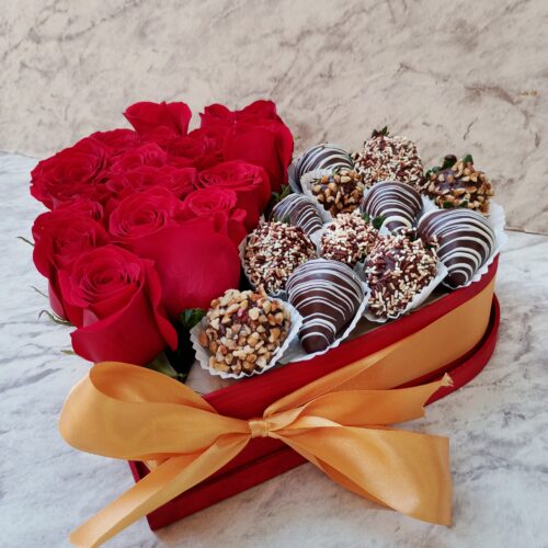 Alternative view of Corazon Rosas y fresas MDF