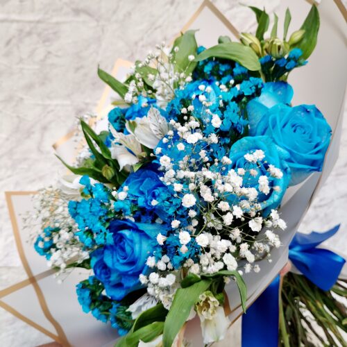 Arreglos floral 24 rosas azules