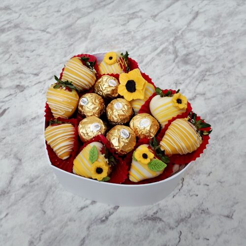 Alternative view of Corazon Fresas y ferrero